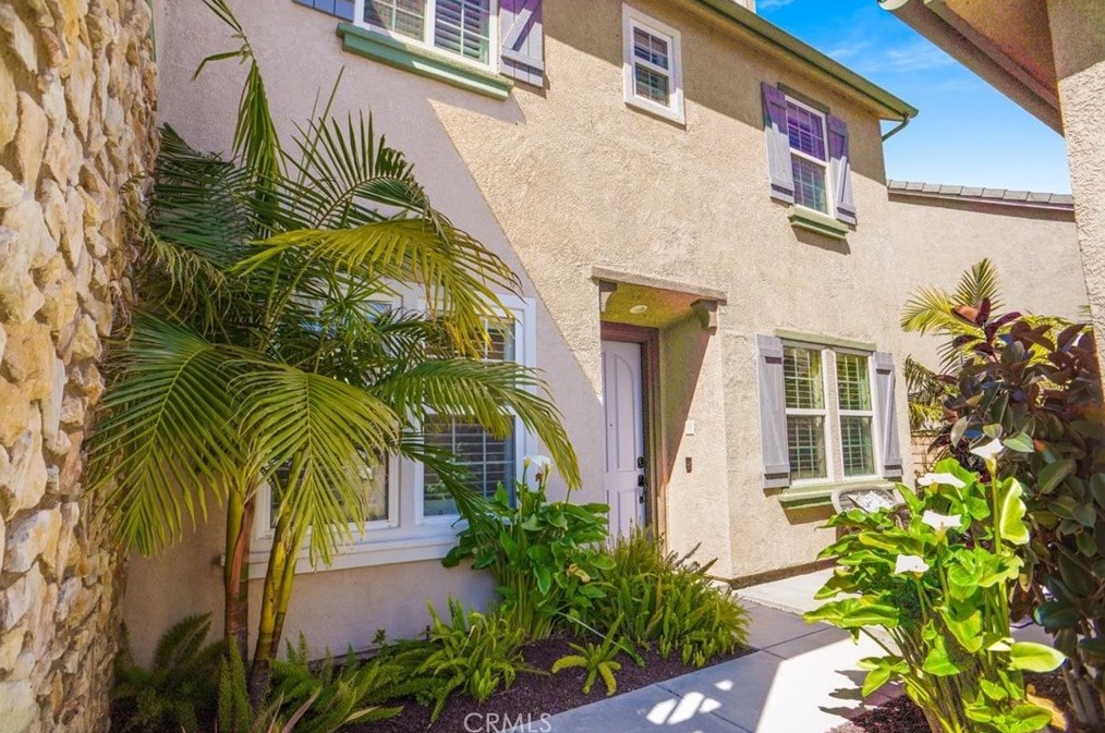 27423 English Ivy Ln, Santa Clarita, CA 91387