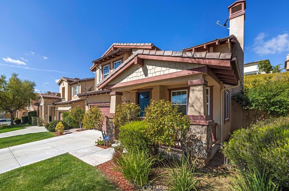 28717 Coal Mountain Ct, Santa Clarita, CA 91354-3024