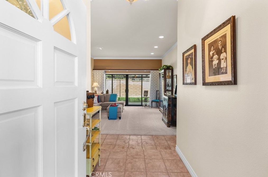 25245 Via Tanara, Santa Clarita, CA 91355
