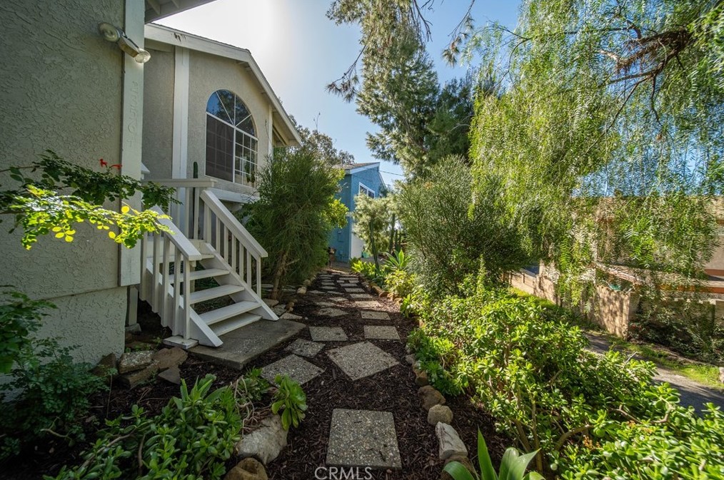 23564 County Line Rd, Chatsworth, CA 91311