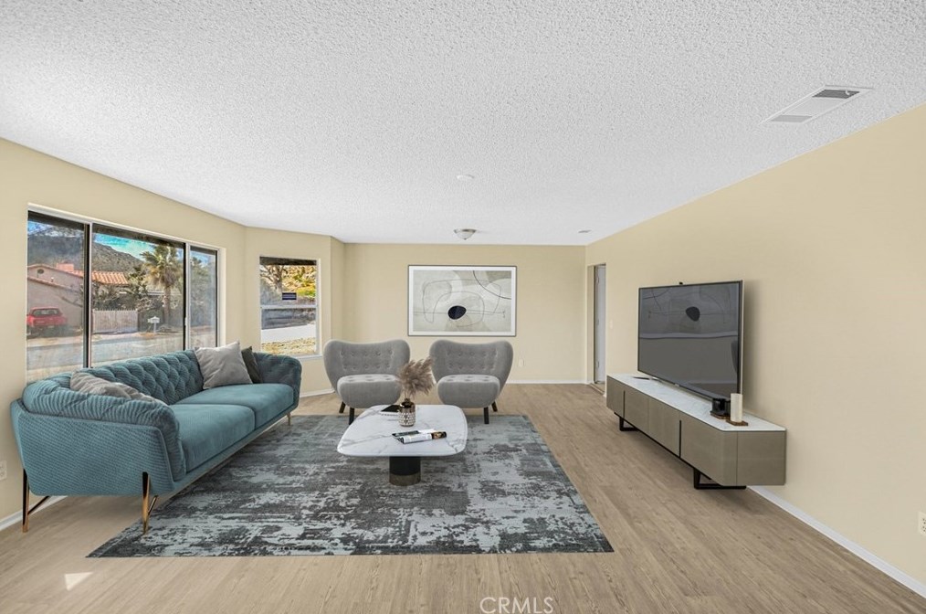 39604 163rd St, Palmdale, CA 93591