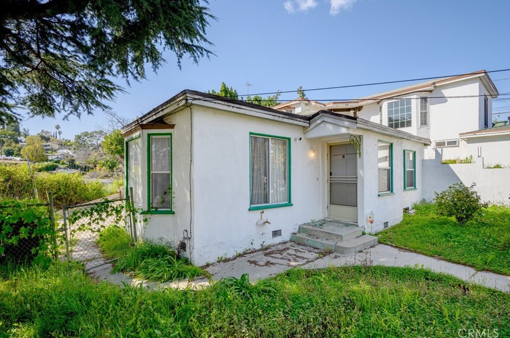 611 Milo Ter, Los Angeles, CA 90042-3226