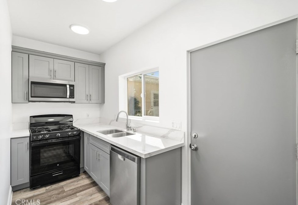 7536 Kraft Ave, North Hollywood, CA 91605