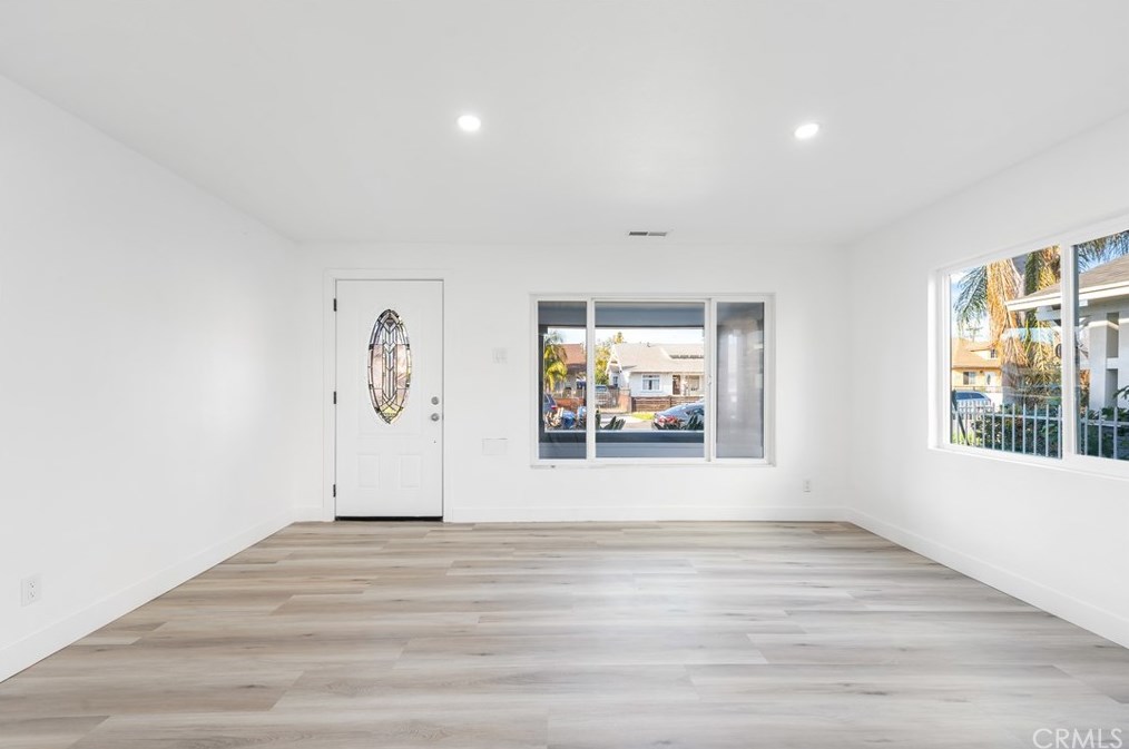 1328 49th St, Los Angeles CA  90011-4212 exterior