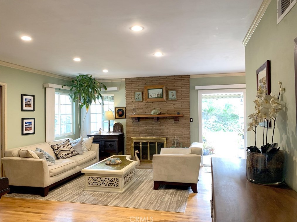15714 Simonds St, San Fernando CA  91344-4346 exterior