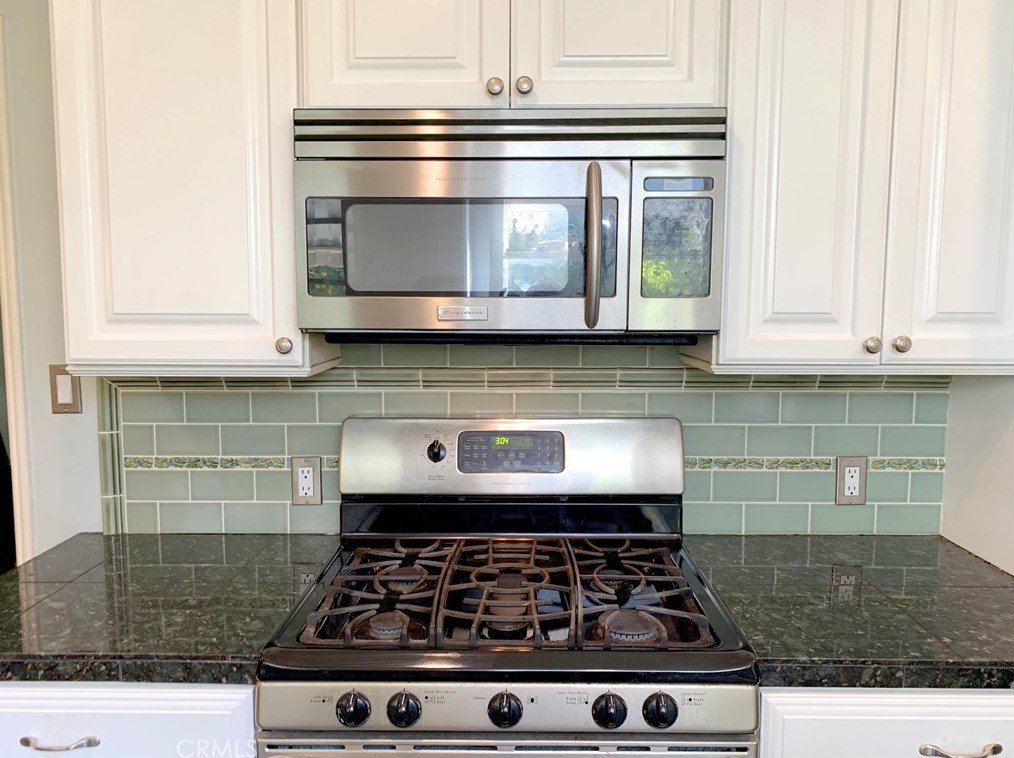 15714 Simonds St, San Fernando CA  91344-4346 exterior
