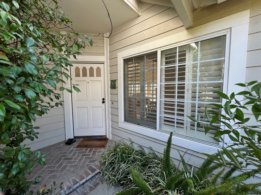 26357 Emerald Dove Dr, Santa Clarita, CA 91355-3513