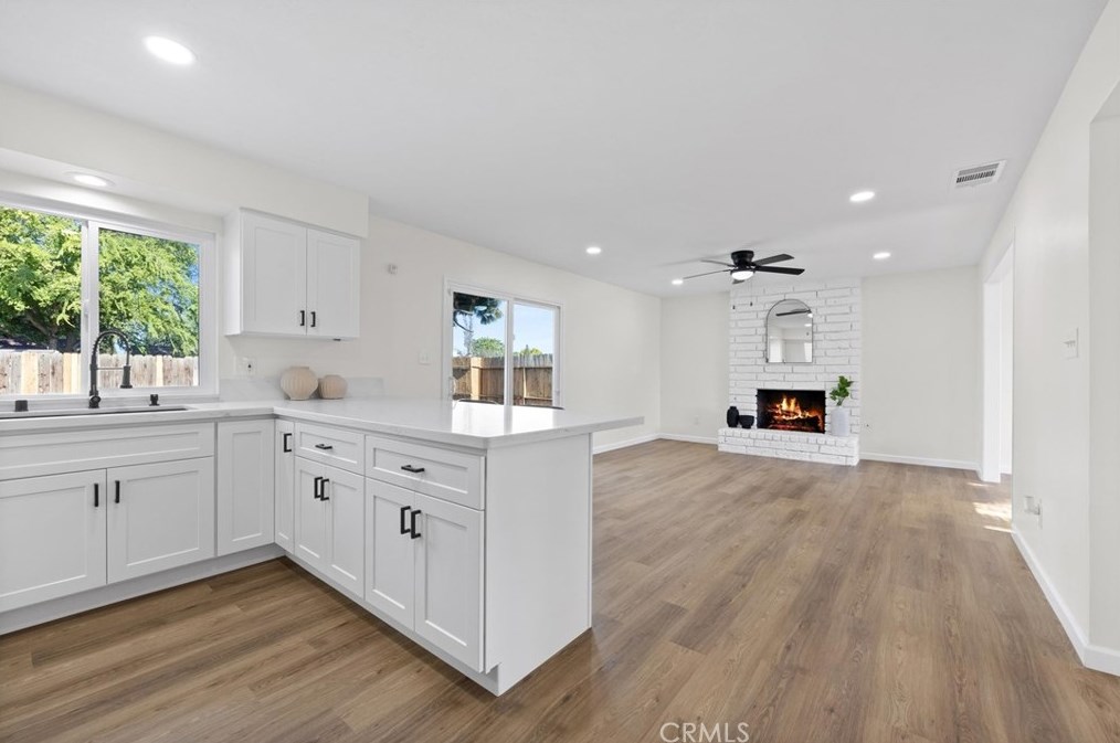 3008 Whitley Dr, Bakersfield CA  93309-5549 exterior