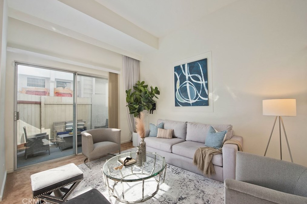 10911 Bluffside Dr #3, North Hollywood, CA 91604