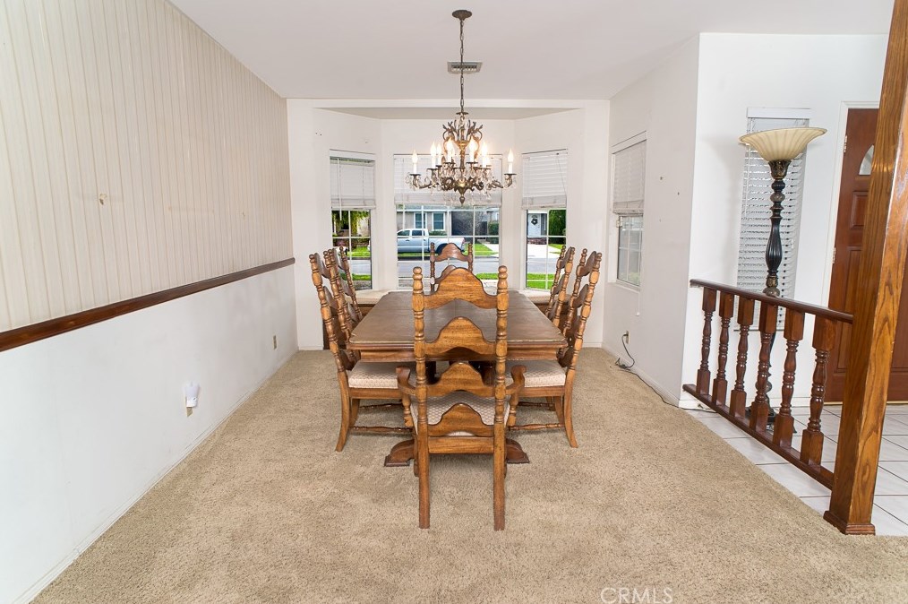 6856 Hesperia Ave, Los Angeles, CA 91335-4604