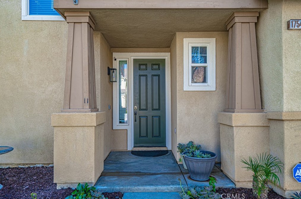 17542 Gladesworth Ln, Santa Clarita, CA 91387