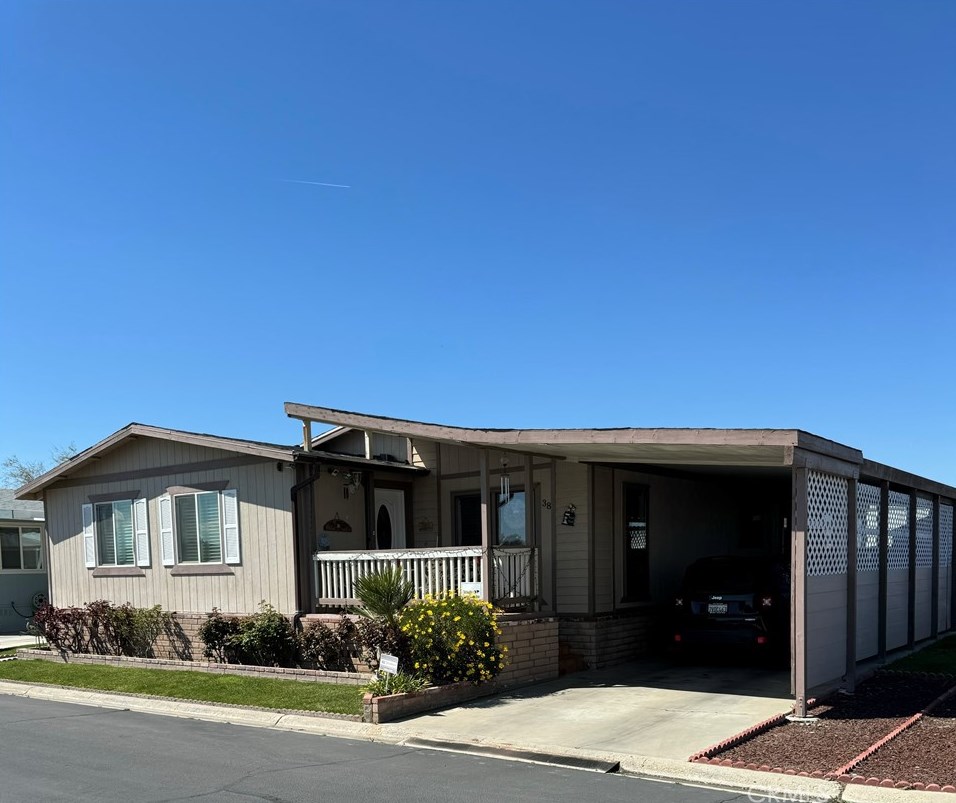 2121 E Avenue I #38, Lancaster, CA 93535