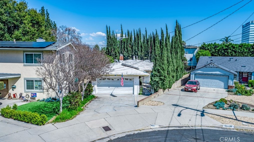 15431 Milbank St, Van Nuys, CA 91436-1608