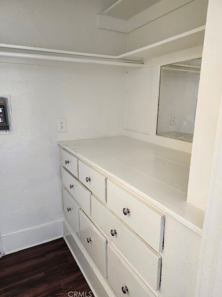 1435 Alvarado St, Los Angeles CA  90006-2464 exterior