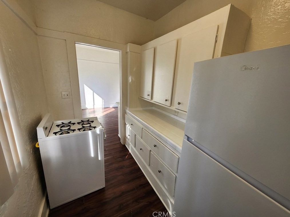 1435 Alvarado St, Los Angeles CA  90006-2464 exterior