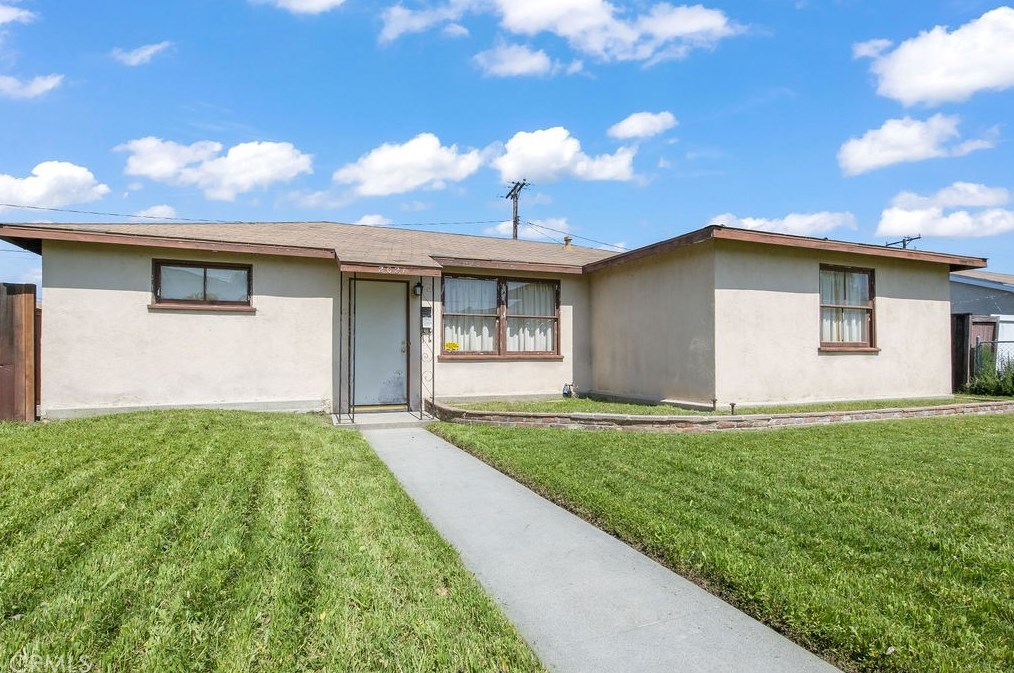 2021 Valencia Dr, Fullerton, CA 92833-3233