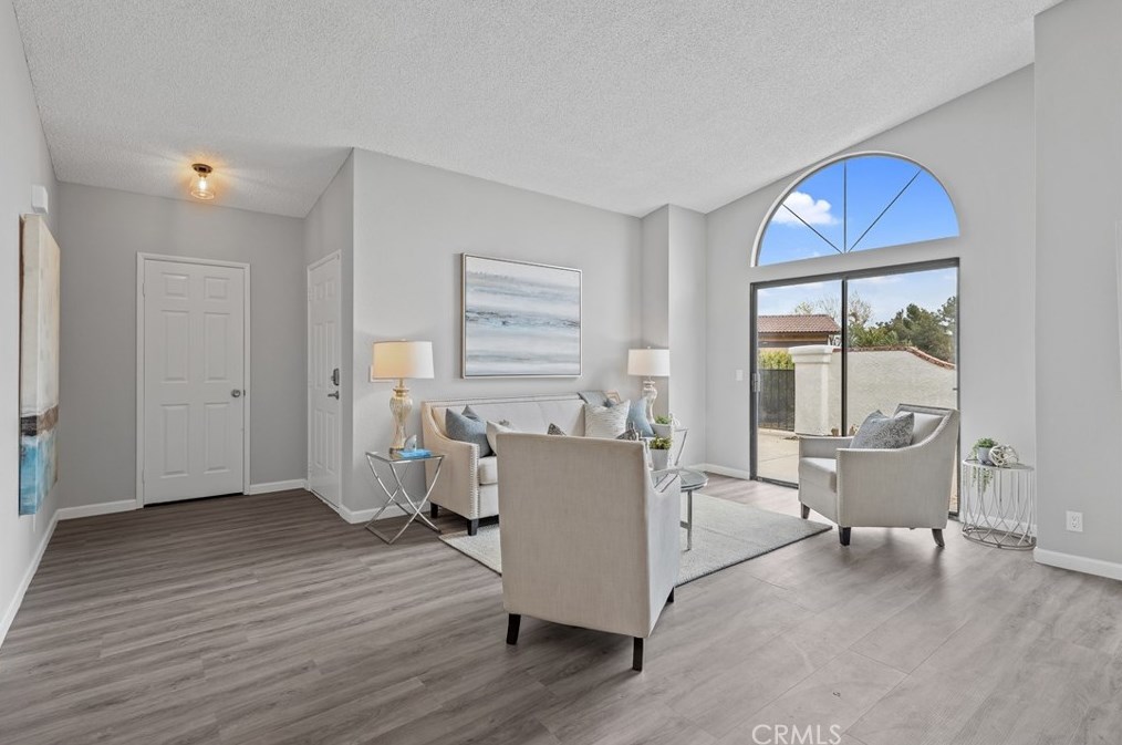 2227 Lyon Ave, Palmdale, CA 93550-7513