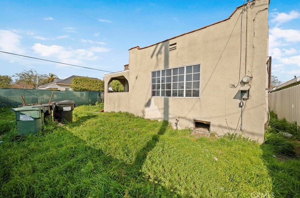 8800 Holmes Ave, Los Angeles, CA 90002-1441