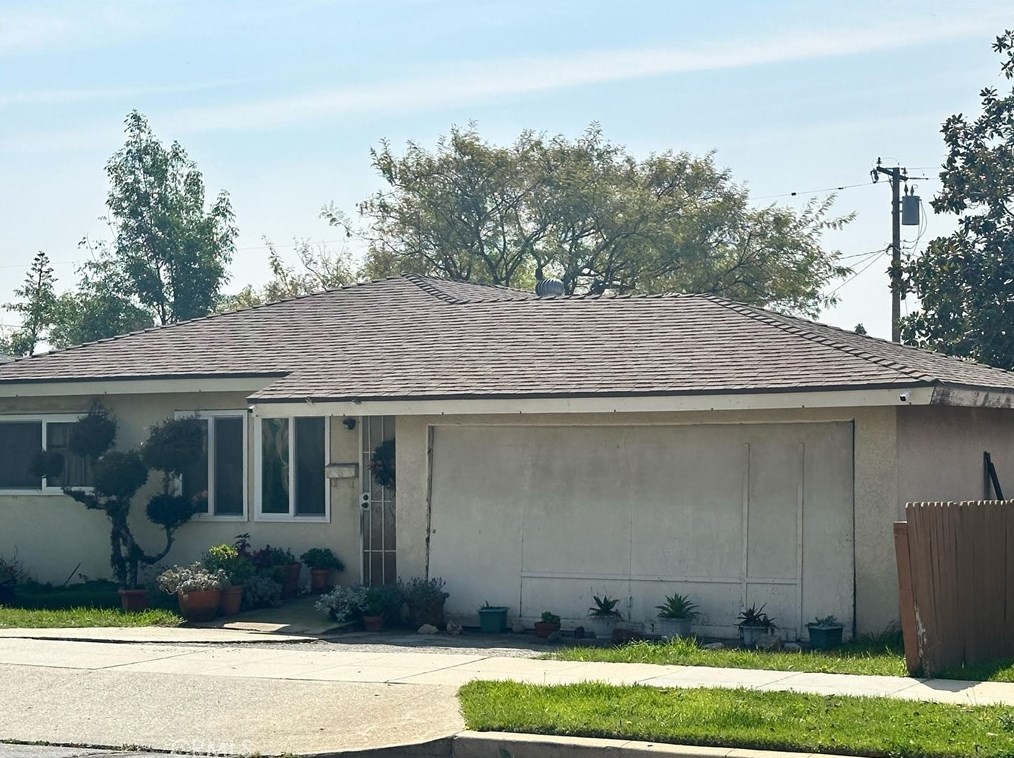 222 4th St, San Dimas, CA 91773-2125