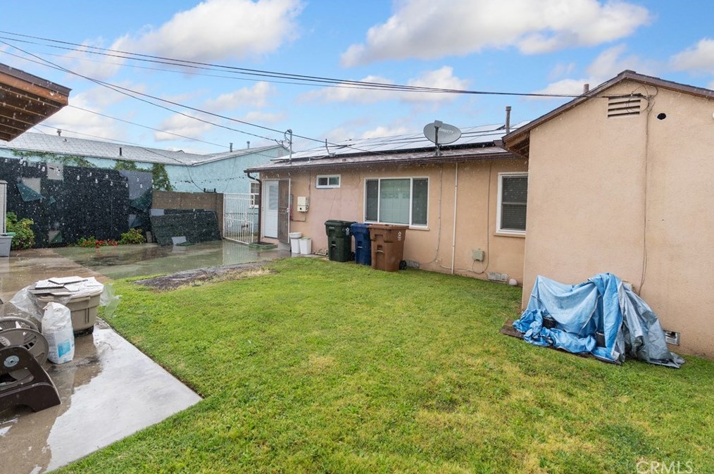 1506 111th St, Los Angeles CA  90044-1405 exterior