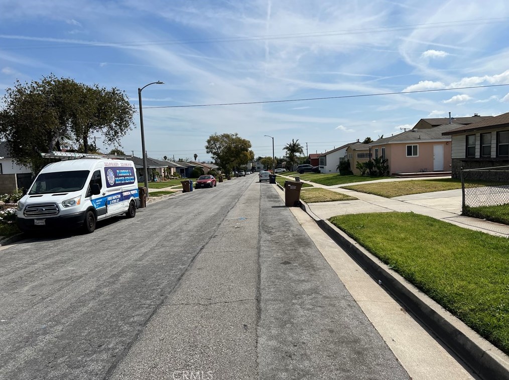 1506 111th St, Los Angeles CA  90044-1405 exterior