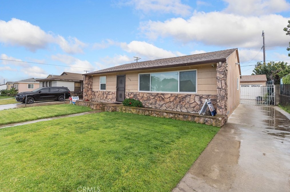 1506 111th St, Los Angeles CA  90044-1405 exterior