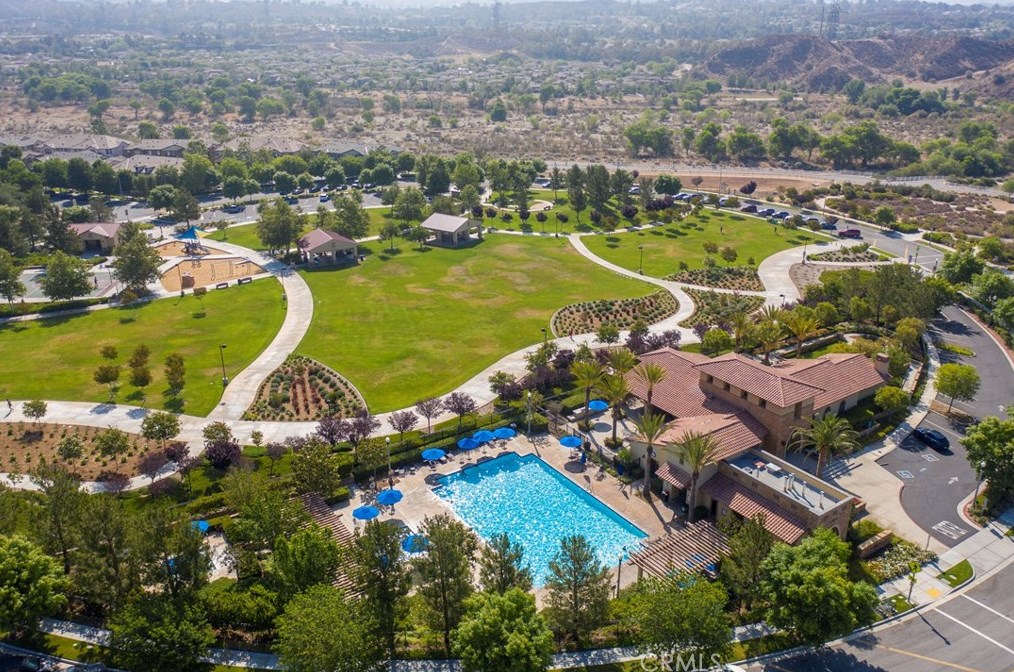 23860 Toscana Dr, Santa Clarita CA  91354-3015 exterior