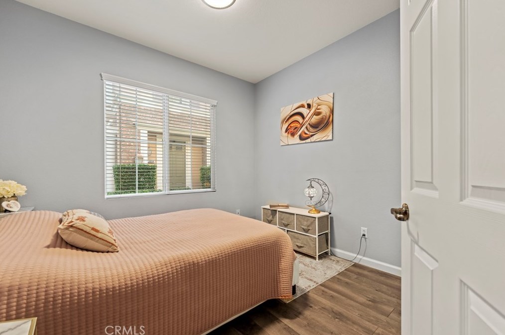 23860 Toscana Dr, Santa Clarita CA  91354-3015 exterior