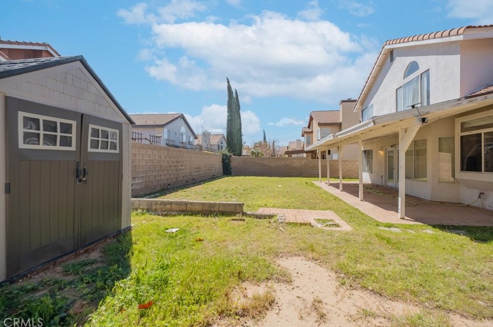 40532 Gorham Ln, Palmdale CA  93551-2526 exterior