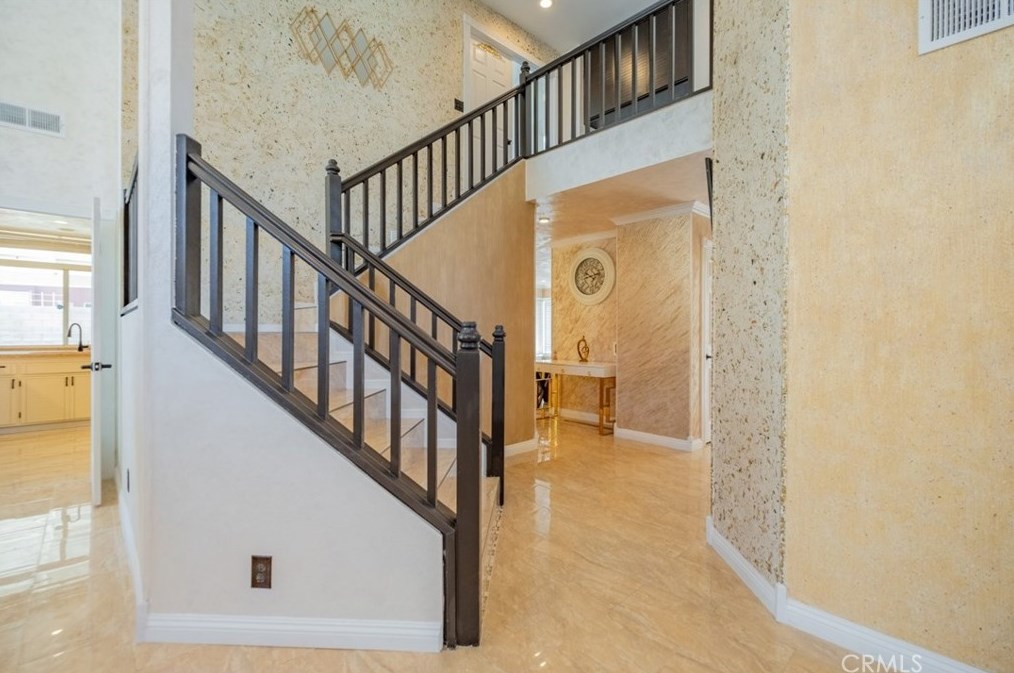 40532 Gorham Ln, Palmdale CA  93551-2526 exterior