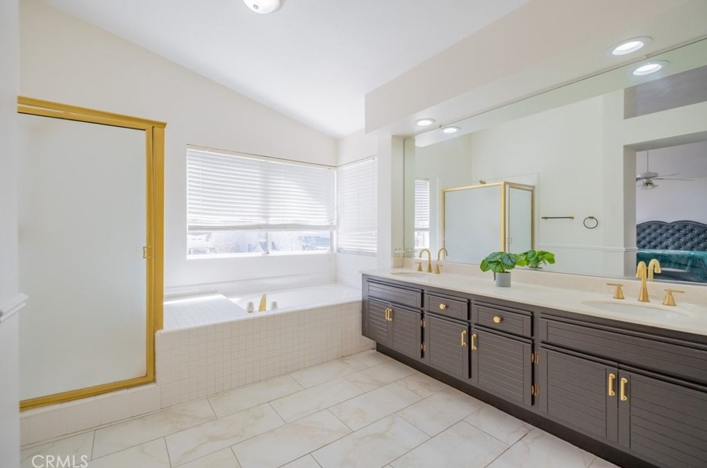 40532 Gorham Ln, Palmdale CA  93551-2526 exterior