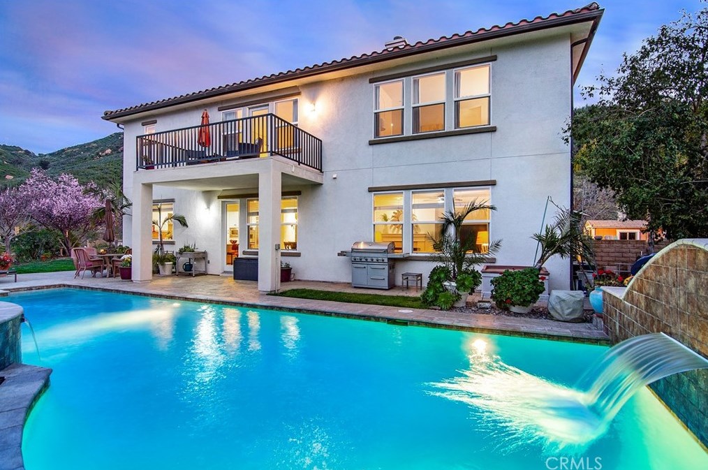 1921 Hazel Nut Ct, Calabasas, CA 91301