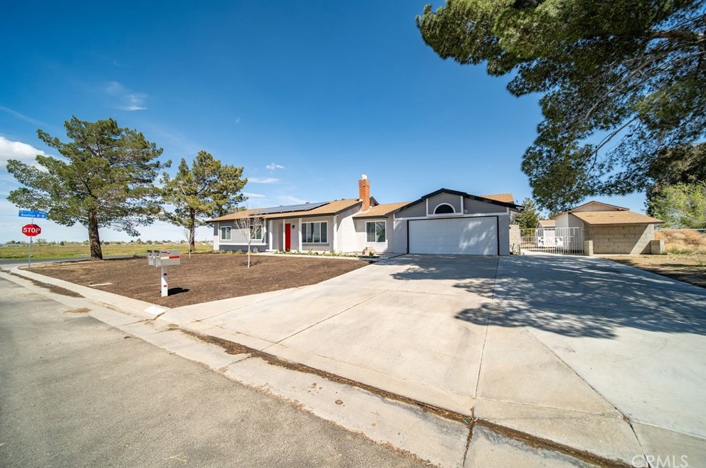 37564 97th St, Juniper Hills, CA 93543