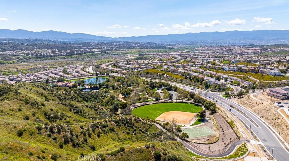 24178 Joshua Dr, Santa Clarita CA  91354-1538 exterior