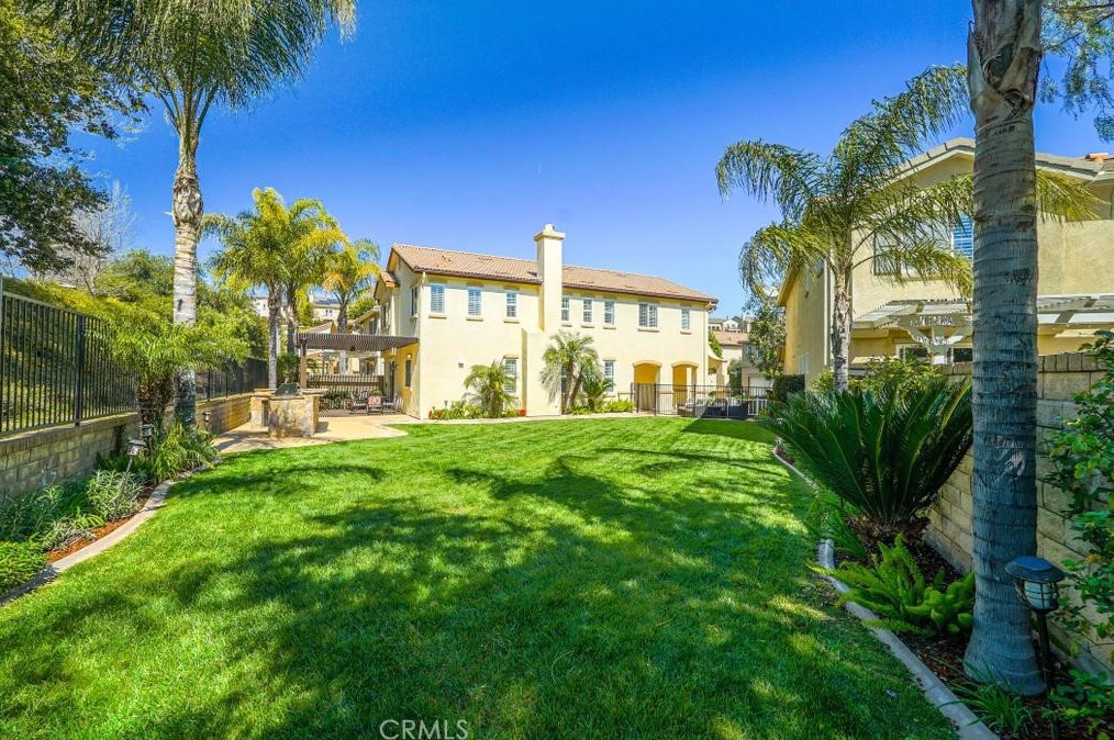 24178 Joshua Dr, Santa Clarita CA  91354-1538 exterior