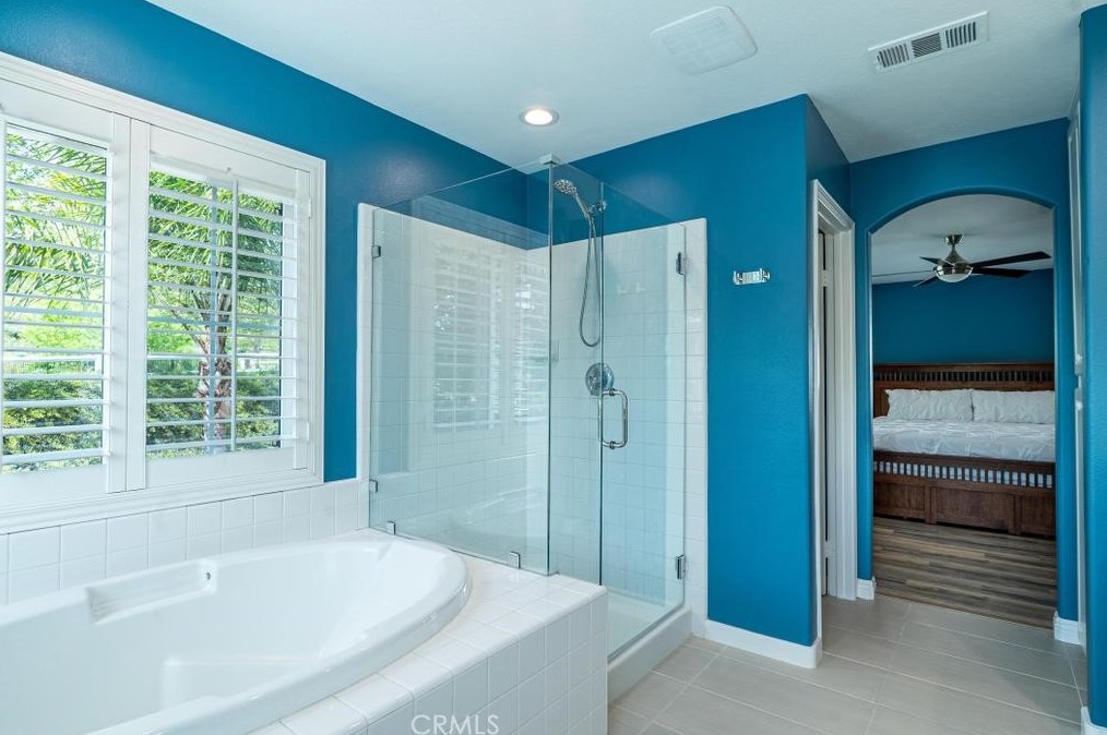 24178 Joshua Dr, Santa Clarita CA  91354-1538 exterior