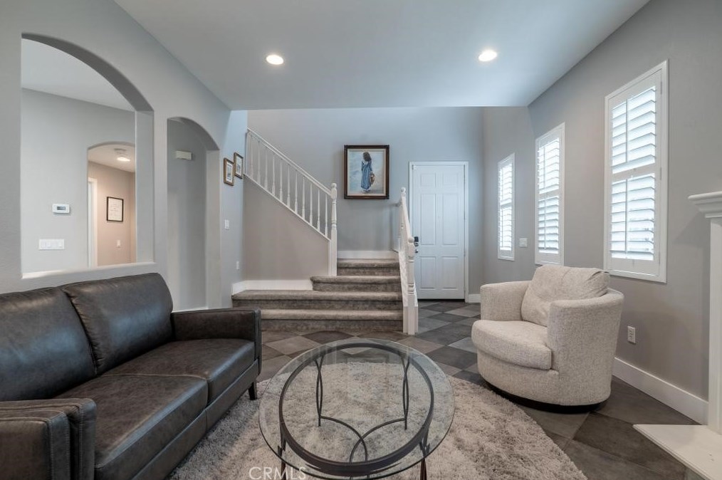 24178 Joshua Dr, Santa Clarita CA  91354-1538 exterior