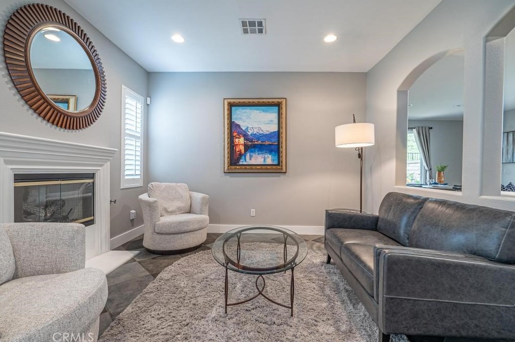 24178 Joshua Dr, Santa Clarita CA  91354-1538 exterior