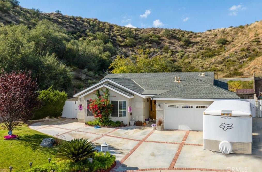 14644 Camelia Hill Way, Santa Clarita, CA 91387-1901