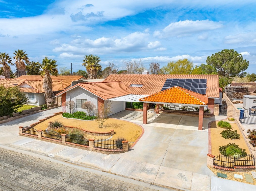 1909 W Avenue K12, Lancaster, CA 93534