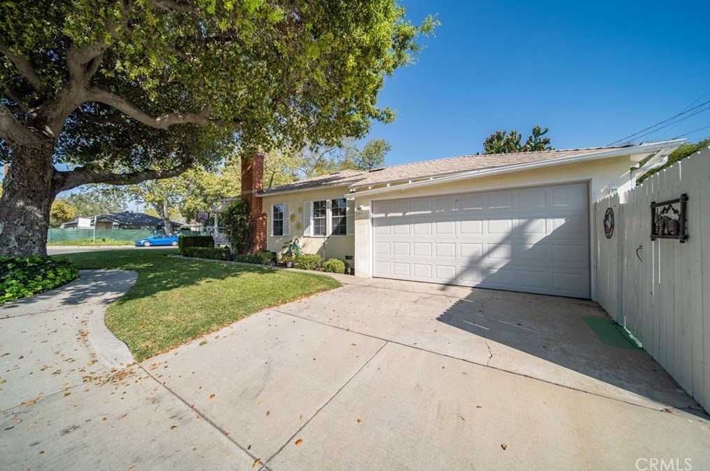 2200 N Reese Pl, Burbank, CA 91504