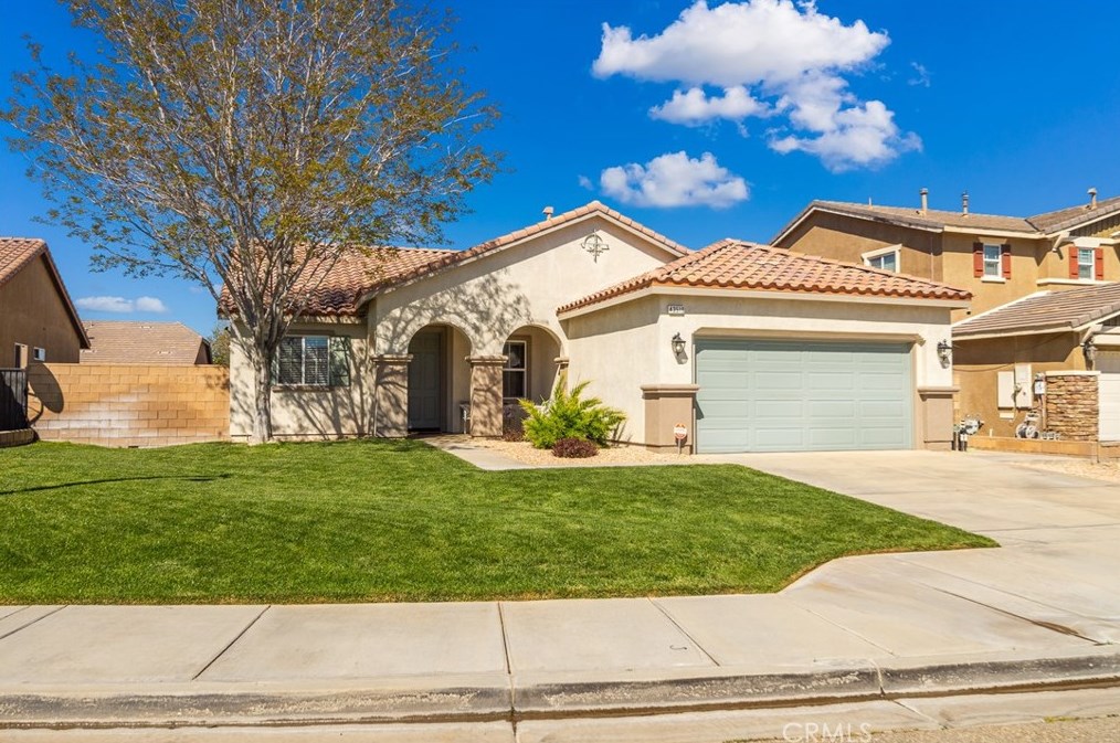 43519 Hampton St, Lancaster, CA 93536