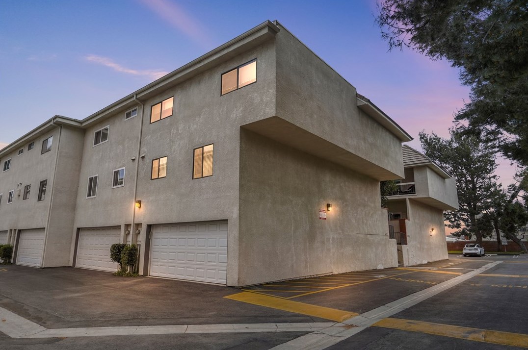10201 Mason Ave #124, Chatsworth, CA 91311