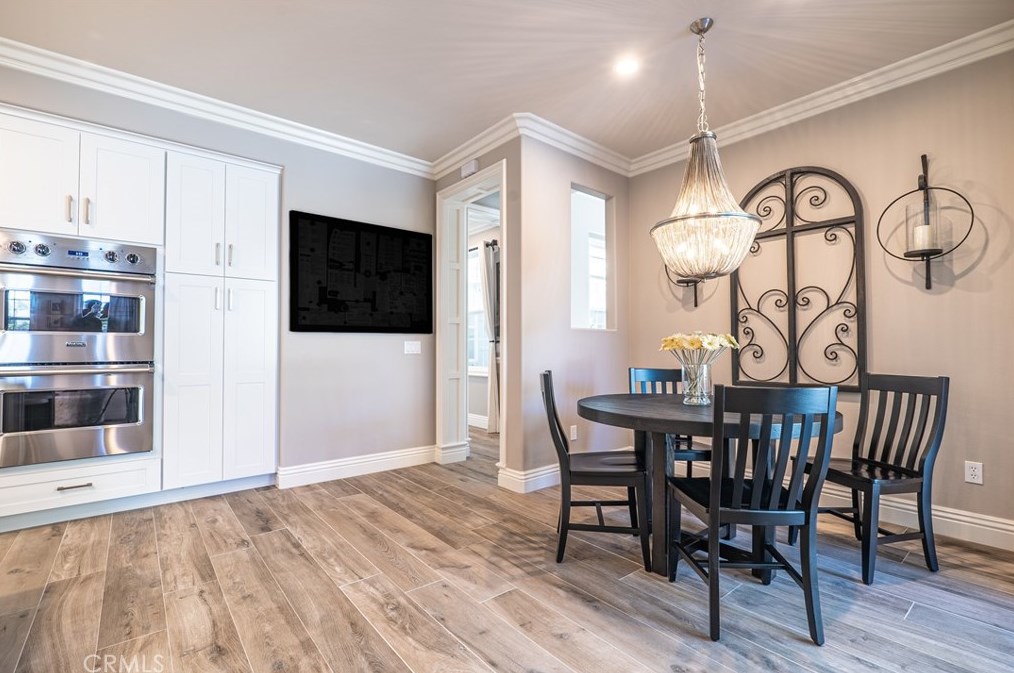 26822 Peppertree Dr, Santa Clarita CA  91381-0611 exterior