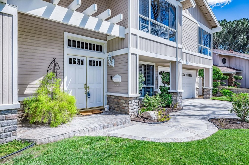 25492 Via Adorna, Santa Clarita, CA 91355