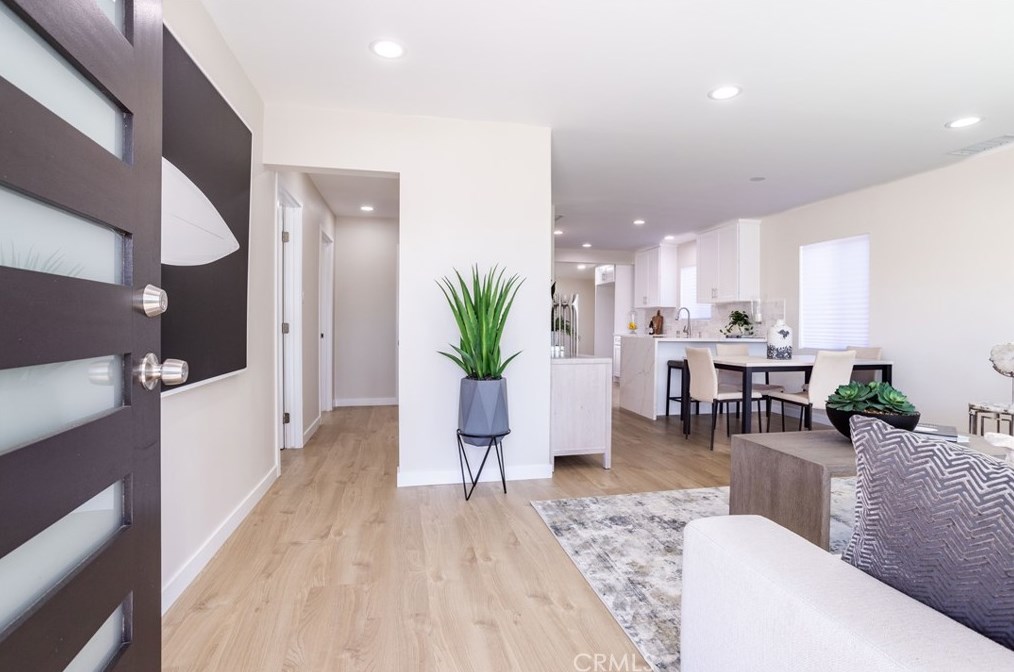13991 Daventry St, Los Angeles CA  91331-3515 exterior