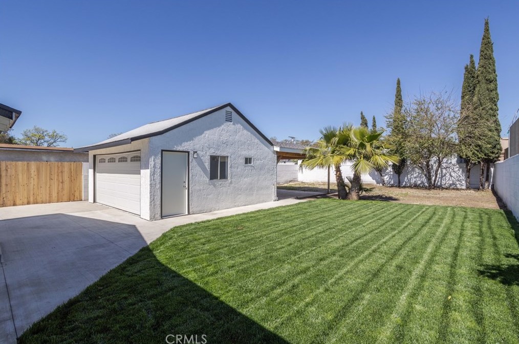 13991 Daventry St, Los Angeles CA  91331-3515 exterior