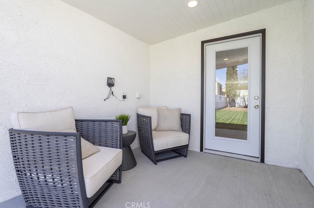 13991 Daventry St, Los Angeles CA  91331-3515 exterior