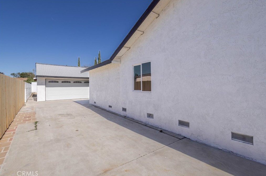 13991 Daventry St, Los Angeles CA  91331-3515 exterior