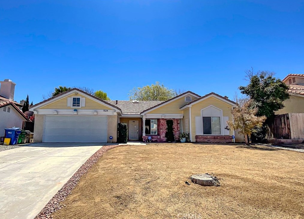 1524 Safari Ct, Palmdale, CA 93551-4325